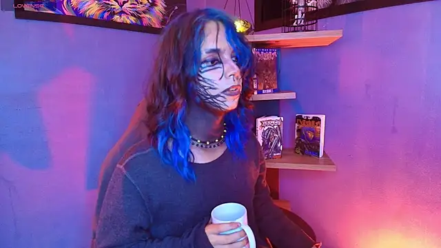 Snapshot of luxiel_ chatting on February 12, 2026, 9:03 pm luxiel online show from February 12, 2026, 9:03 pm