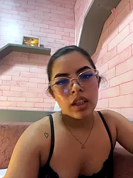 Snapshot of Isa_preasley chatting on November 8, 2025, 7:28 pm Isa preasley online show from November 8, 2025, 7:28 pm