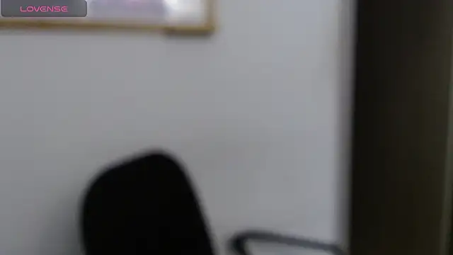 Snapshot of LorieFerrer chatting on February 13, 2025, 11:15 pm LorieFerrer online show from February 13, 2025, 11:15 pm