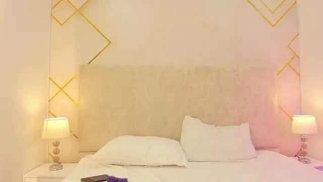 isaa and juanjo online show from November 20, 2025, 4:02 am