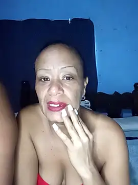 Snapshot of CUTE_V_LOVE chatting on December 1, 2025, 3:35 pm CUTE V LOVE online show from December 1, 2025, 3:35 pm