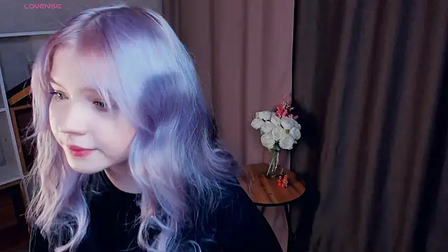 DonnetteShaban online show from November 8, 2025, 1:25 pm