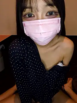 Snapshot of nerunerunerune__zzZ chatting on December 2, 2025, 3:36 pm nerunerunerune zzZ online show from December 2, 2025, 3:36 pm