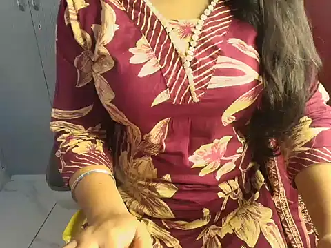 SIMRAN DHILON online show from November 8, 2025, 5:11 am