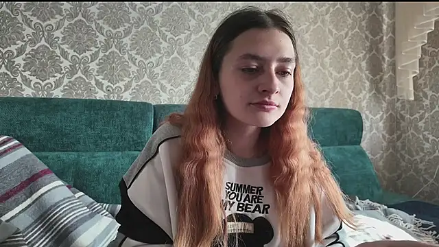 SweetLiaison online show from April 18, 2026, 6:05 am