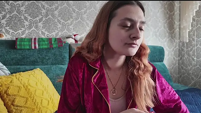 SweetLiaison online show from February 11, 2026, 8:58 am