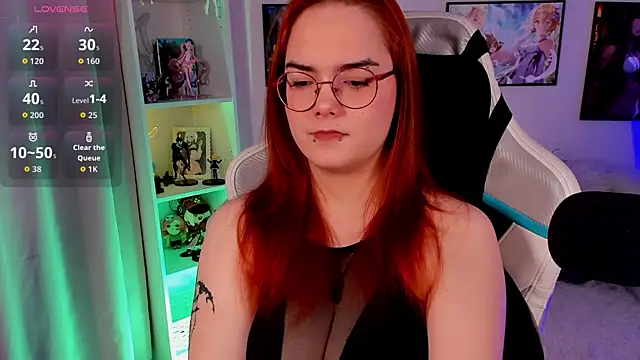 Snapshot of Lily__Evans chatting on February 23, 2026, 3:41 am Lily Evans online show from February 23, 2026, 3:41 am