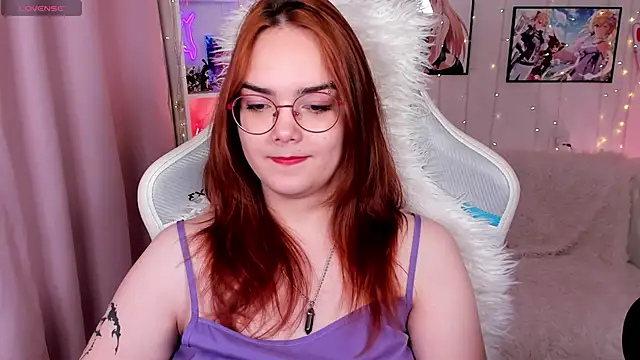 Snapshot of Lily__Evans chatting on February 2, 2026, 3:38 am Lily Evans online show from February 2, 2026, 3:38 am