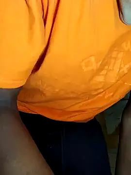 Babz 22 online show from November 17, 2025, 1:26 pm