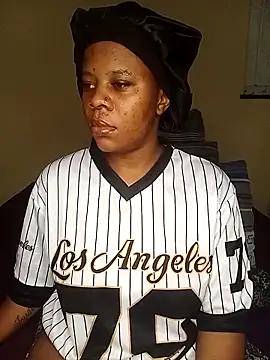 Emmylove-xr25 online show from March 21, 2026, 12:20 pm