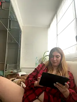 Snapshot of Avila_aa chatting on November 17, 2025, 9:02 am Avila aa online show from November 17, 2025, 9:02 am