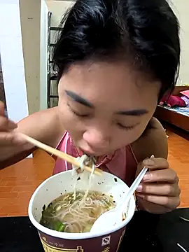 Lynly k2 online show from March 10, 2026, 1:42 am