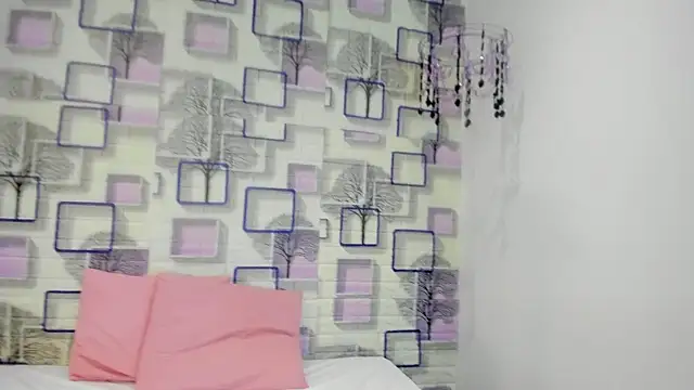 Snapshot of meredith_jones chatting on July 8, 2026, 3:30 am meredith jones online show from July 8, 2026, 3:30 am