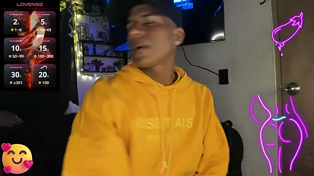 JUANBIGCOCK21CM online show from February 24, 2026, 1:06 am