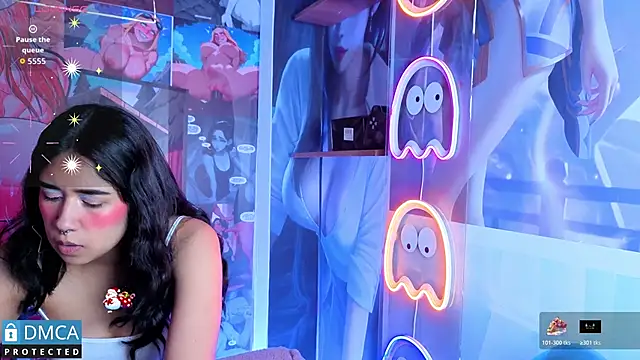 sofia sstonee  online show from December 17, 2025, 11:04 am