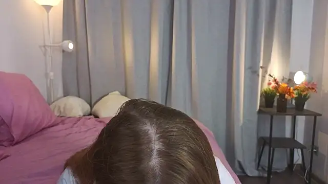 mybayby online show from November 15, 2025, 4:22 pm