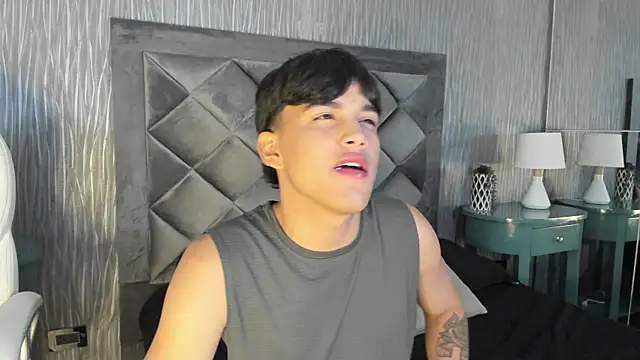 Mike Harper online show from November 9, 2025, 3:32 am