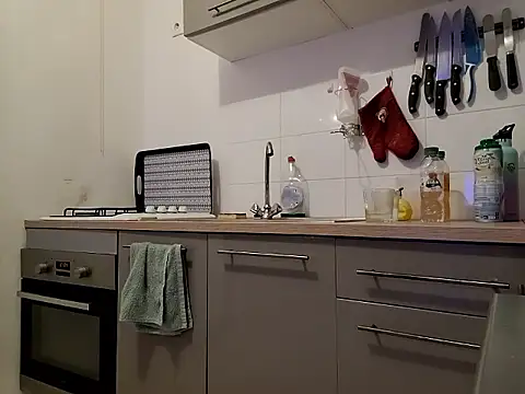 Olifesse online show from March 6, 2026, 8:26 pm