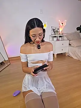 selene starkk online show from February 3, 2026, 2:21 am