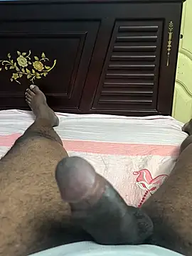 Touchmehotbitch online show from March 26, 2026, 10:07 pm