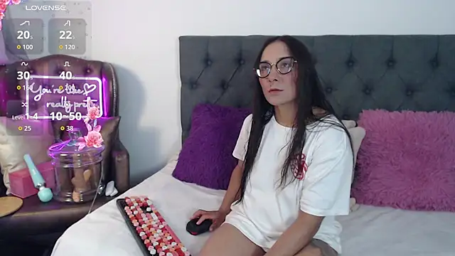 Snapshot of maripa0__69 chatting on February 5, 2026, 11:00 pm maripa0 69 online show from February 5, 2026, 11:00 pm