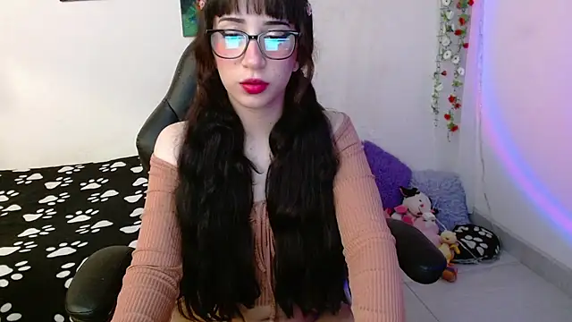 violetasweettt online show from November 8, 2025, 2:04 am