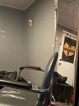 trickydickydaddy online show from April 19, 2026, 3:51 am