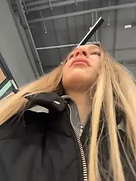 SashaCatt online show from March 9, 2026, 9:13 am