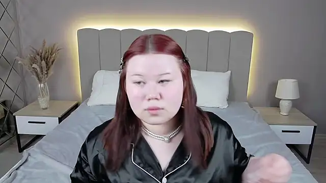 EvaNova  online show from April 9, 2026, 10:43 am