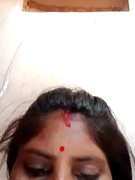 Snapshot of Maya_mohni chatting on May 19, 2026, 1:21 am Maya mohni online show from May 19, 2026, 1:21 am