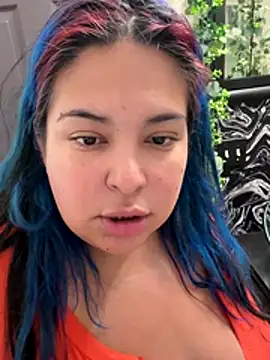 Snapshot of BiigMAMA_2025 chatting on November 8, 2025, 3:26 pm BiigMAMA 2025 online show from November 8, 2025, 3:26 pm