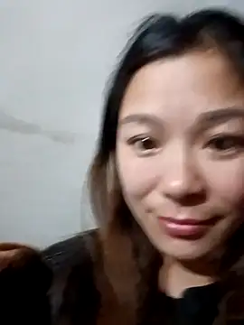 Lyla john online show from December 18, 2025, 7:13 am