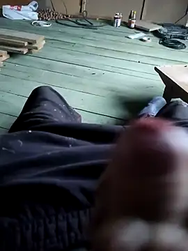 Snapshot of Artem27vz chatting on November 8, 2025, 1:58 pm Artem27vz online show from November 8, 2025, 1:58 pm