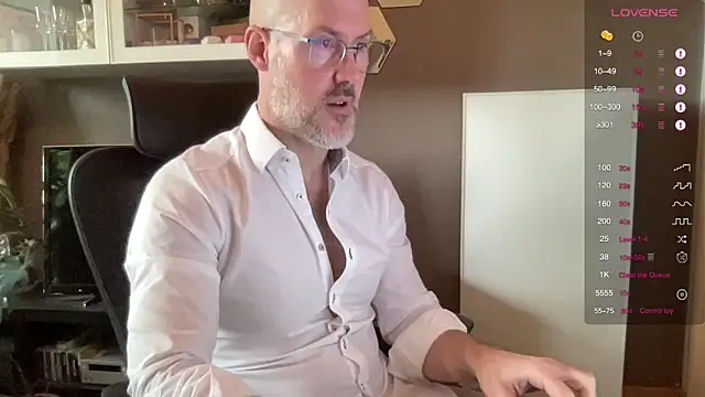 the new fit rubinho online show from December 18, 2025, 9:14 am