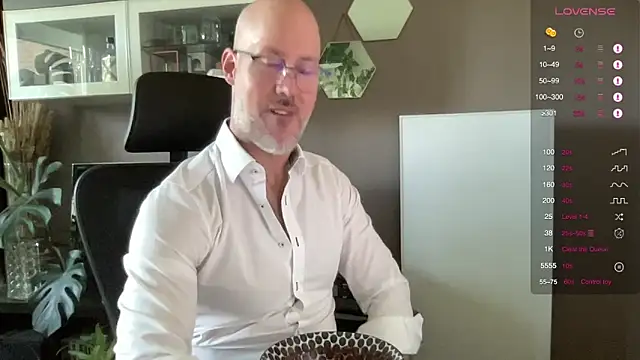 the new fit rubinho online show from May 21, 2026, 7:50 am