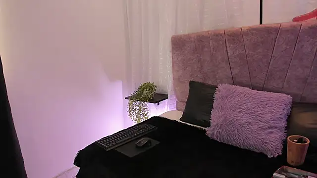 Victoriaa Anderson online show from April 11, 2026, 1:04 pm