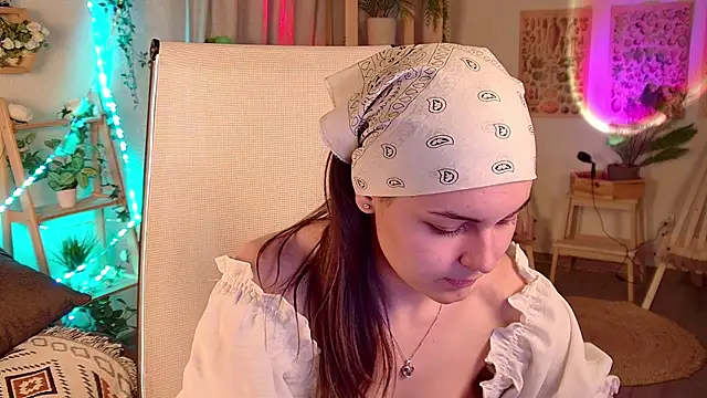 FrancescaCavaliere online show from May 16, 2026, 9:19 am