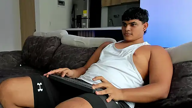 james smithx online show from November 10, 2025, 8:14 pm