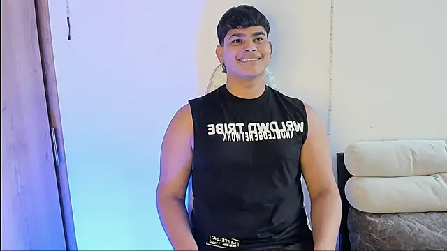 james smithx online show from December 4, 2025, 9:14 pm