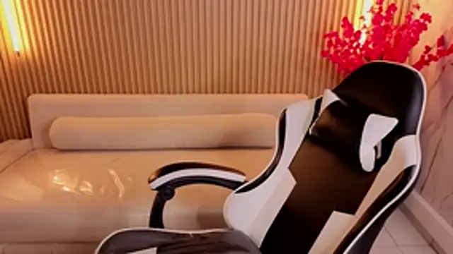 Snapshot of venus_velvet_tp chatting on February 7, 2026, 1:46 am venus velvet tp online show from February 7, 2026, 1:46 am