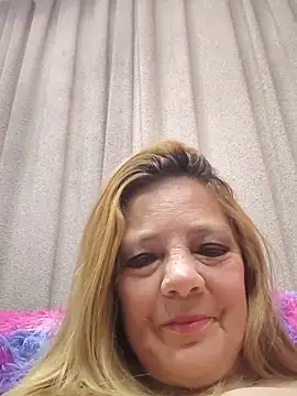 Snapshot of karlaanqui1 chatting on June 8, 2026, 11:22 am karlaanqui1 online show from June 8, 2026, 11:22 am