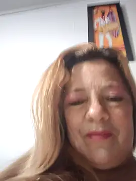 Snapshot of karlaanqui1 chatting on June 9, 2026, 9:10 am karlaanqui1 online show from June 9, 2026, 9:10 am