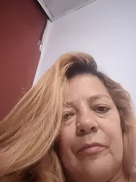 Snapshot of karlaanqui1 chatting on June 11, 2026, 10:12 am karlaanqui1 online show from June 11, 2026, 10:12 am