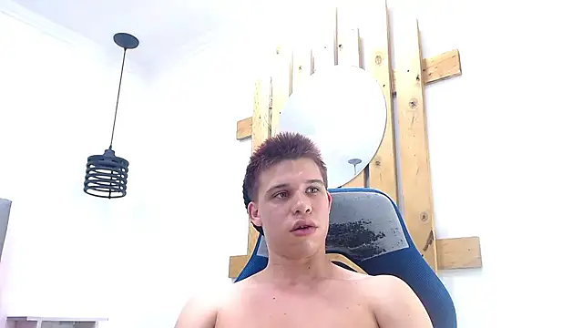 Liam York  online show from January 12, 2026, 4:52 am