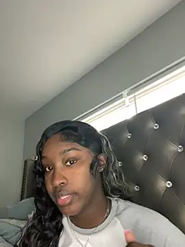 Snapshot of ToyaThick chatting on June 25, 2026, 8:03 pm ToyaThick online show from June 25, 2026, 8:03 pm