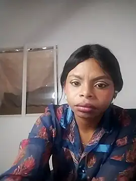 Snapshot of Rey_lizeth73 chatting on February 27, 2026, 12:22 am Rey lizeth73 online show from February 27, 2026, 12:22 am