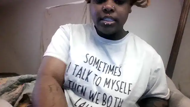 Snapshot of Dusaa_ chatting on February 12, 2026, 11:37 pm Dusaa online show from February 12, 2026, 11:37 pm