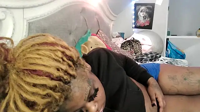 Snapshot of Dusaa_ chatting on February 7, 2026, 3:09 pm Dusaa online show from February 7, 2026, 3:09 pm