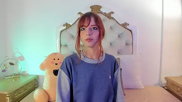 scarlett smith 3 online show from June 9, 2026, 1:50 am