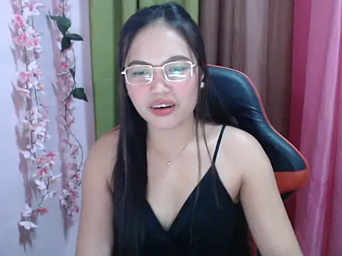 Snapshot of Pinaysel_beauty26 chatting on February 9, 2026, 12:47 pm Pinaysel beauty26 online show from February 9, 2026, 12:47 pm